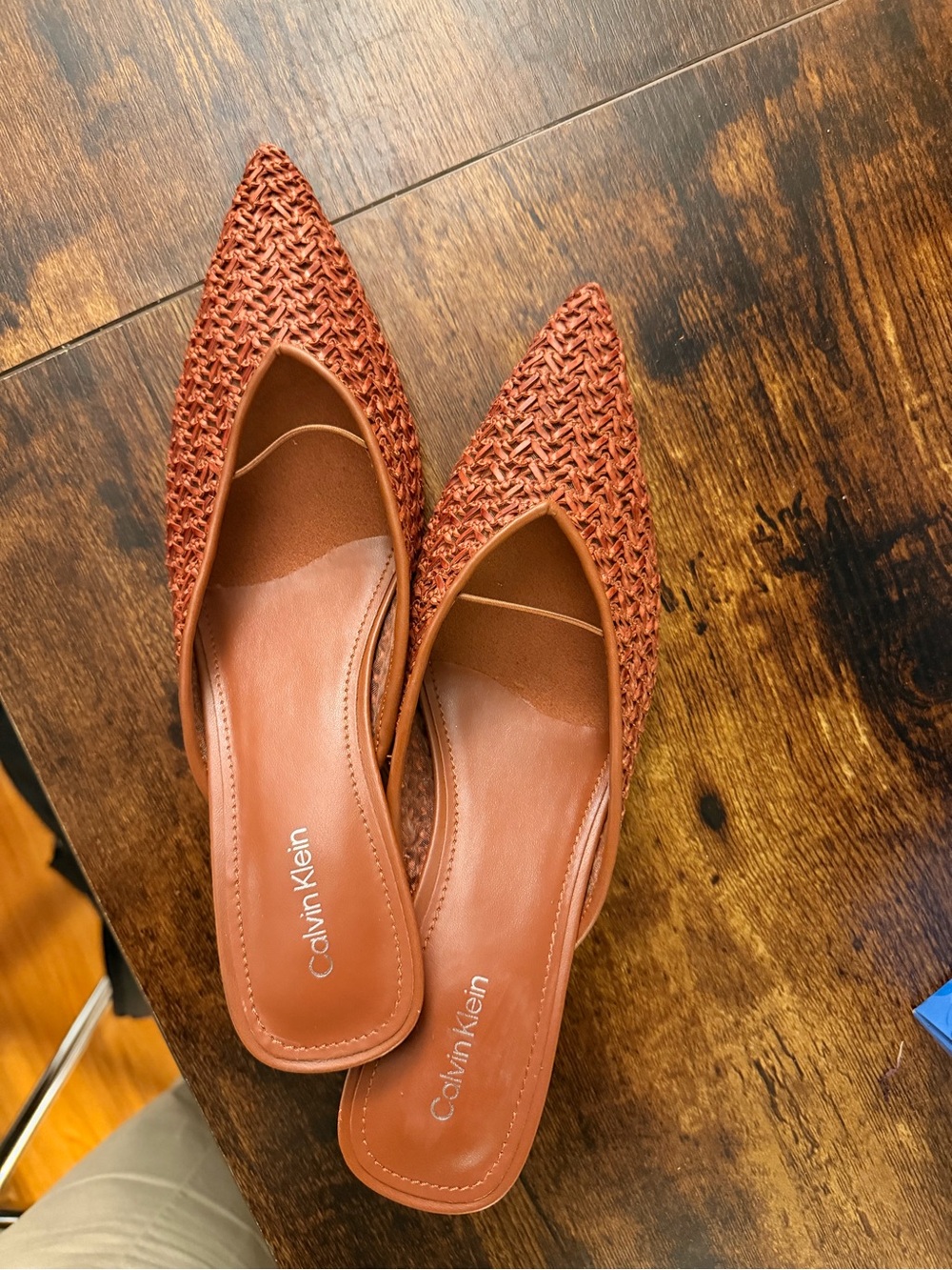 Calvin Klein Brown Raffia Woven Pointed-Toe Slip-On Mules